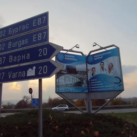 Bar & Guests Ela Hotel *