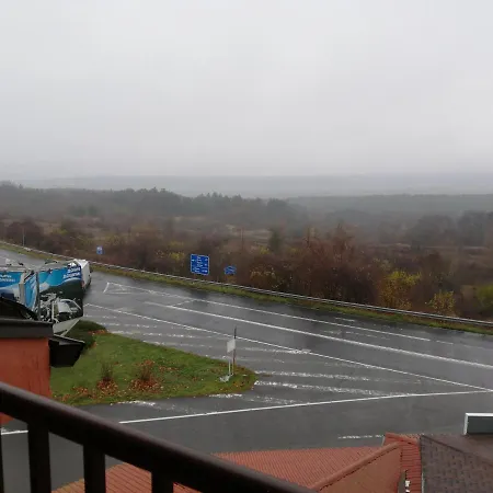 Hotel Bar & Guests Ela