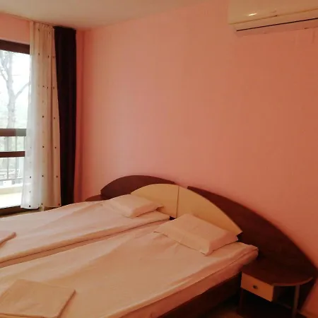 Bar & Guests Ela * Bliznatsi