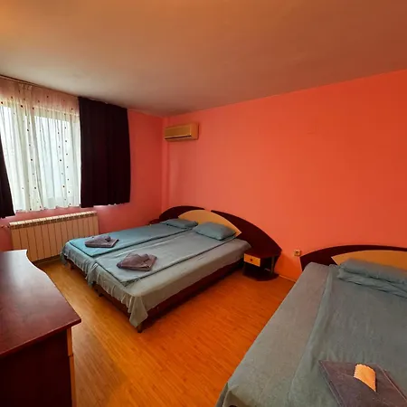 Bar & Guests Ela ホテル